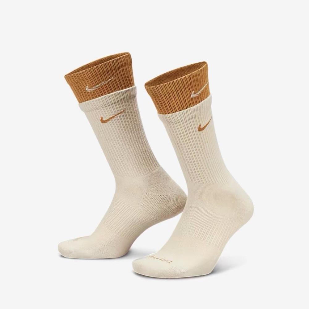 Nike Everyday Socks Women’s size 4-6